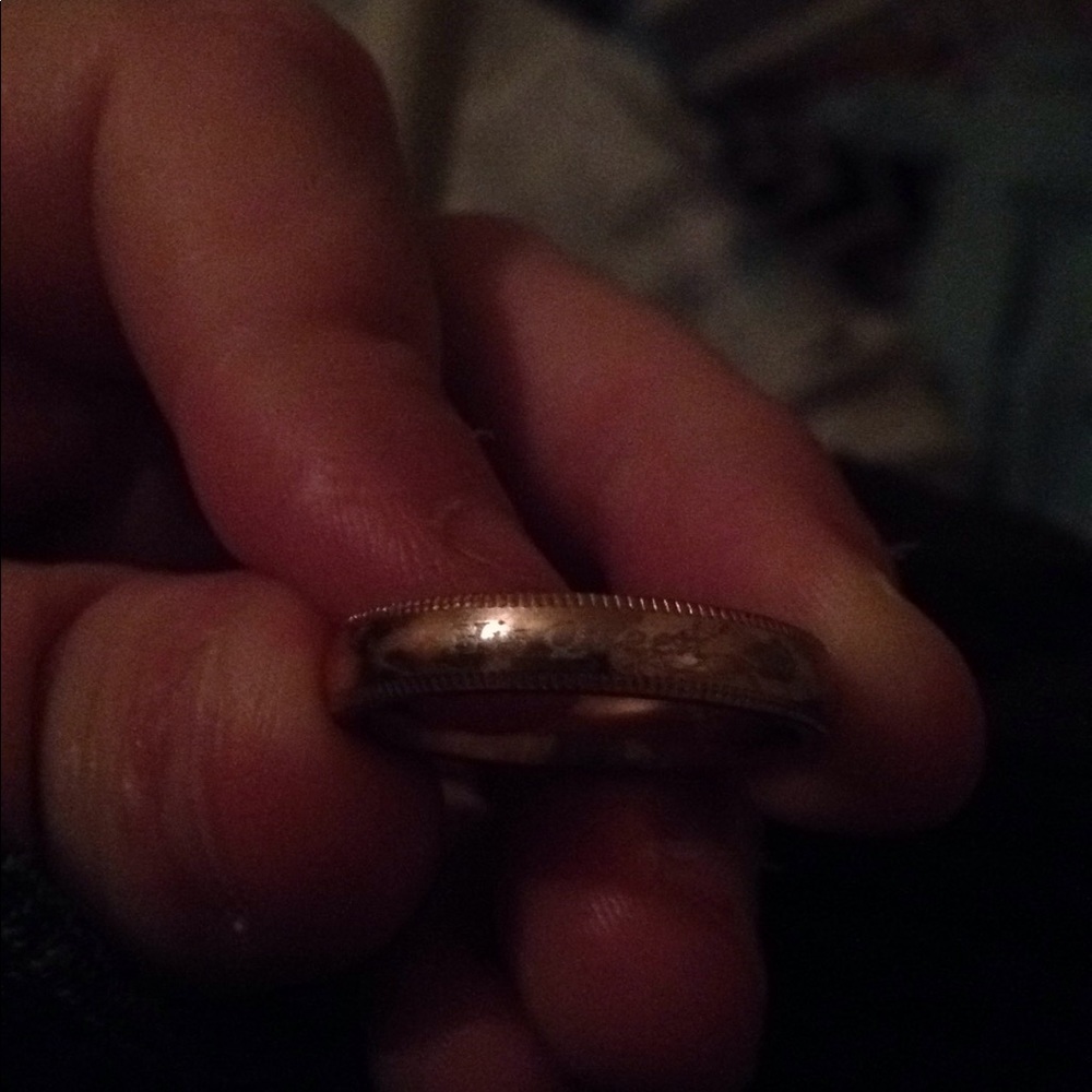 A his queen ring